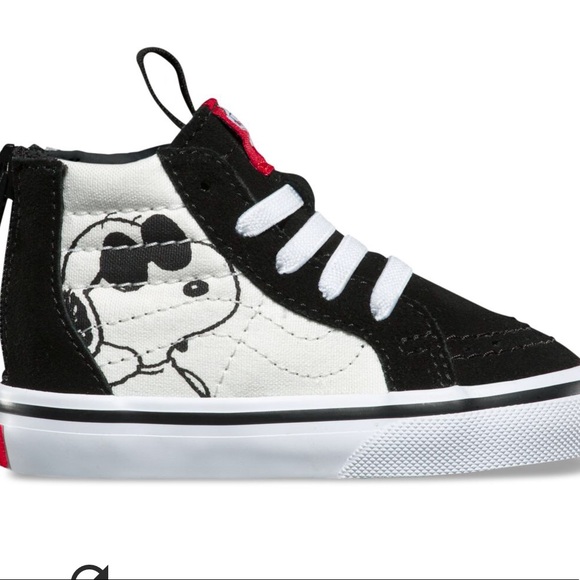 toddler snoopy vans